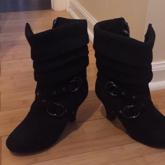 Black ankle boot - Picture 2 of 3
